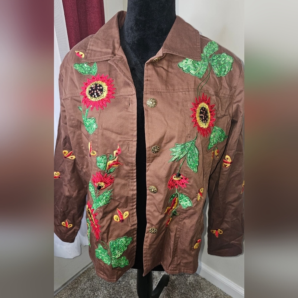 Women's Tapestry Patch Medium Floral Jacket Flowers